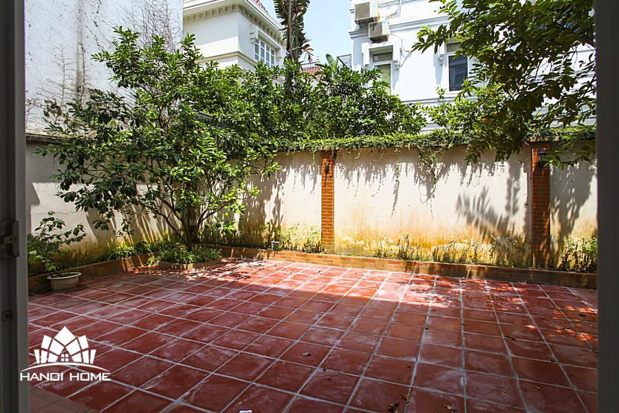 Quiet and safe villa in Ciputra Urban area, pretty green yard enclosed