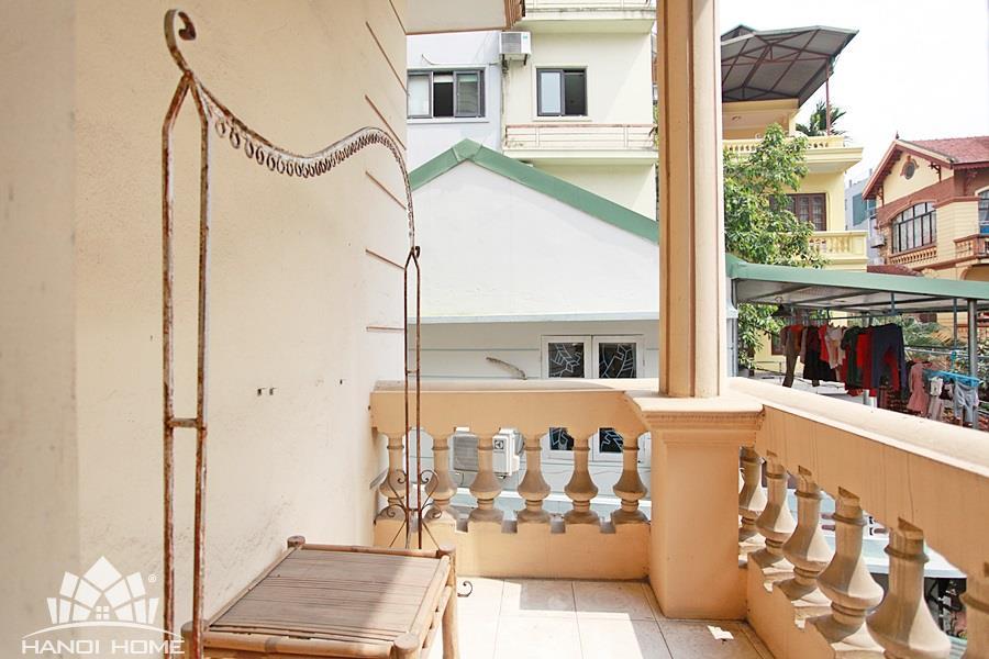 lake view villa with large front yard for rent in tu hoa tay ho st 25 29692