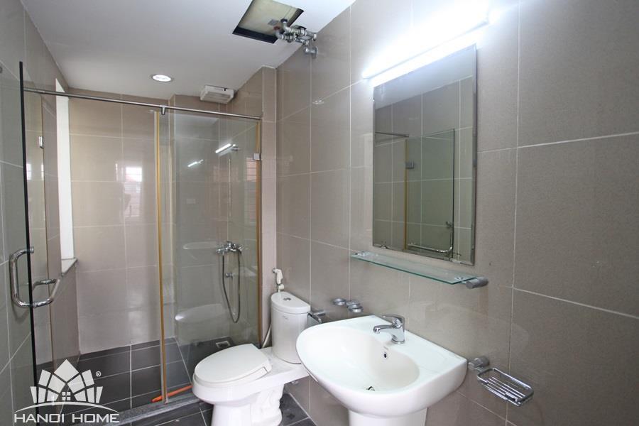 large and light apartment in trich sai 20 87350
