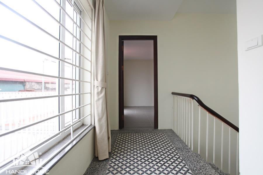 large and light apartment in trich sai 28 49240