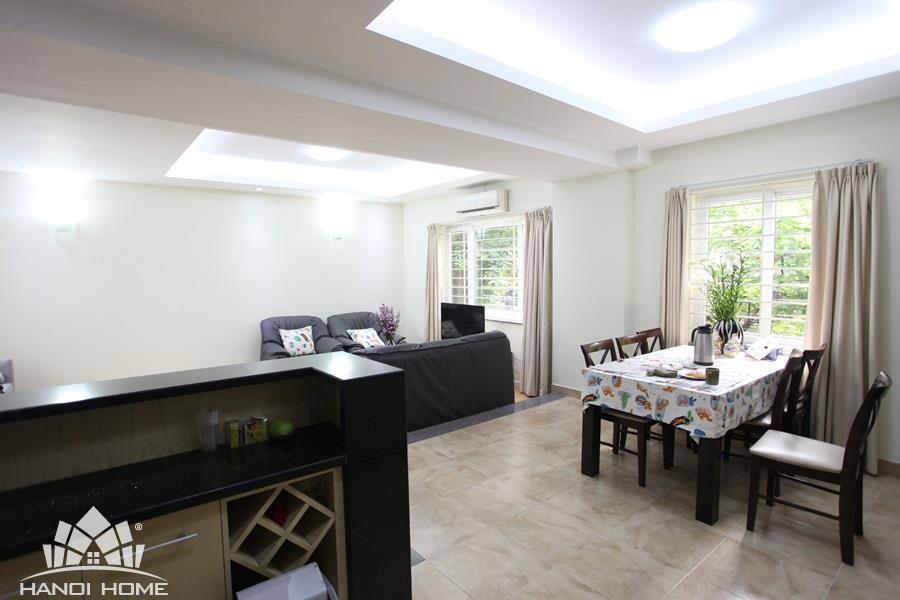 large and light apartment in trich sai 8 11438