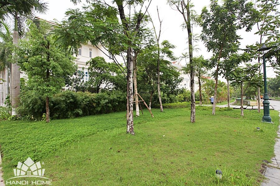 large garden 4 bedroom villa for rent in splendora026 86735